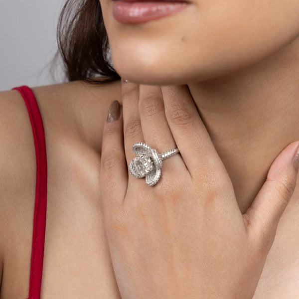 Blooming Diamond Halo Ring