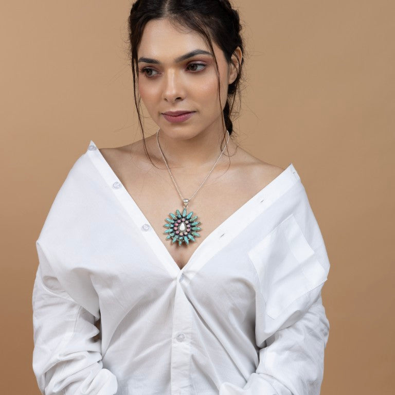 Blooming Radiance Pendant