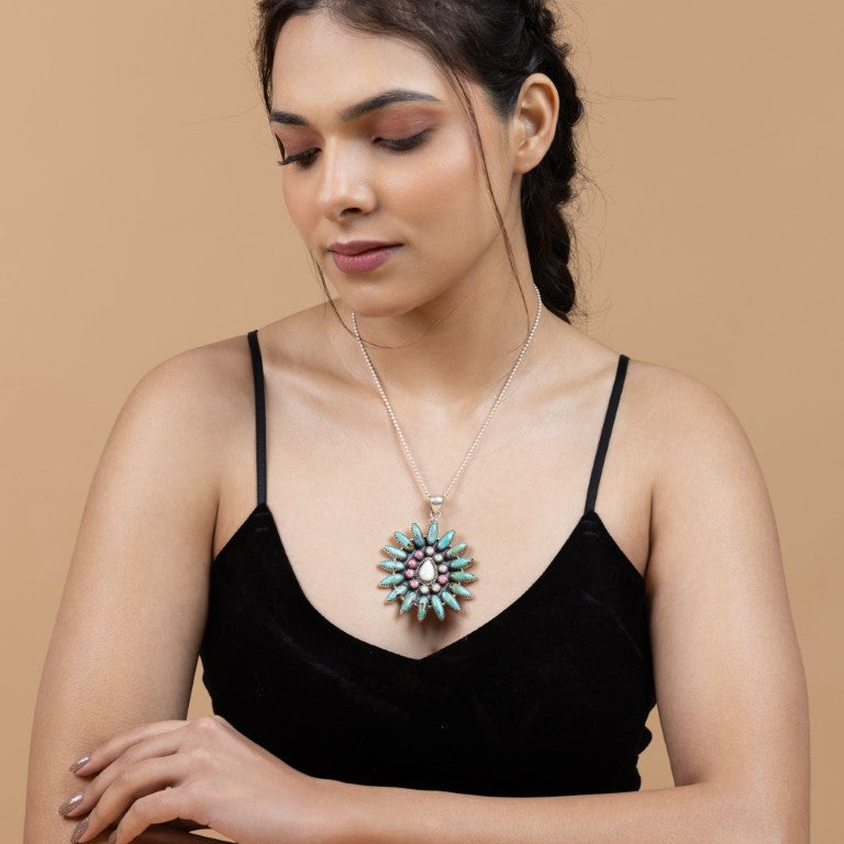 Blooming Radiance Pendant