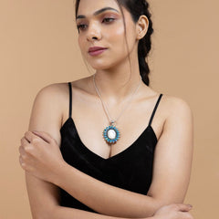 Elegant Blue Radiance Pendant