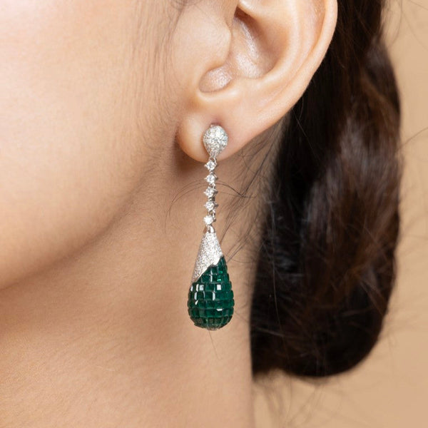 Green Teardrop Dangling Earrings