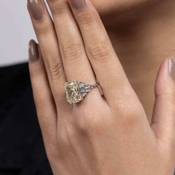 Golden Radiance Cushion-Cut Ring