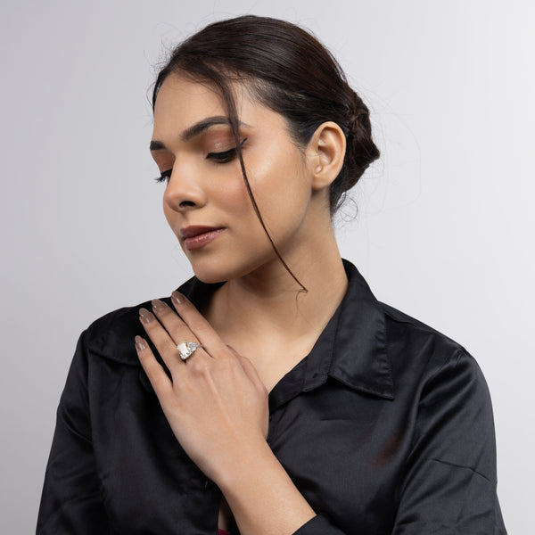 Golden Radiance Cushion-Cut Ring
