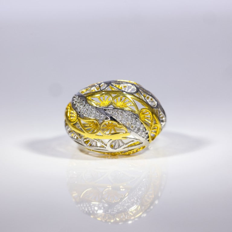 Golden Filigree Embrace Ring