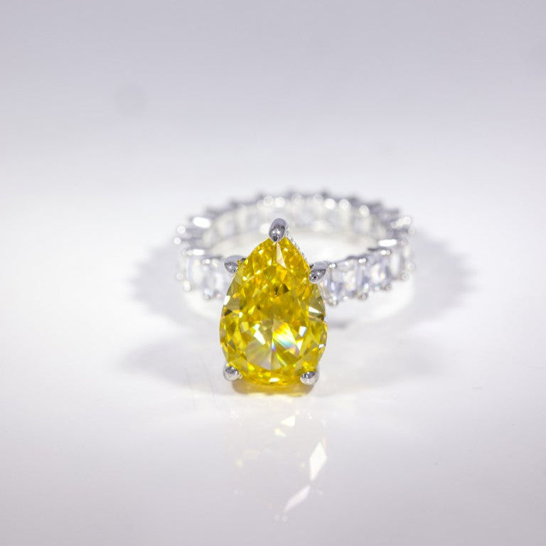 Golden Radiance Pear-Cut Ring