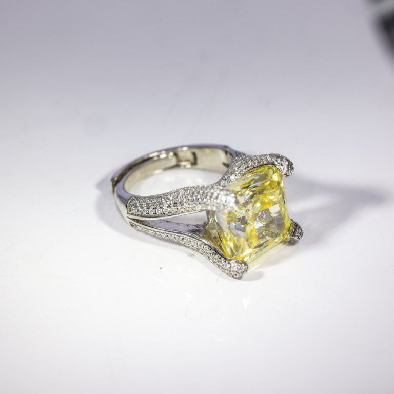 Starburst Yellow Diamond Ring