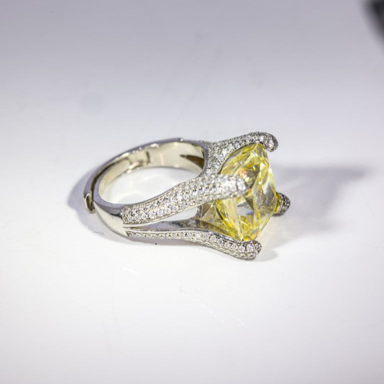 Starburst Yellow Diamond Ring